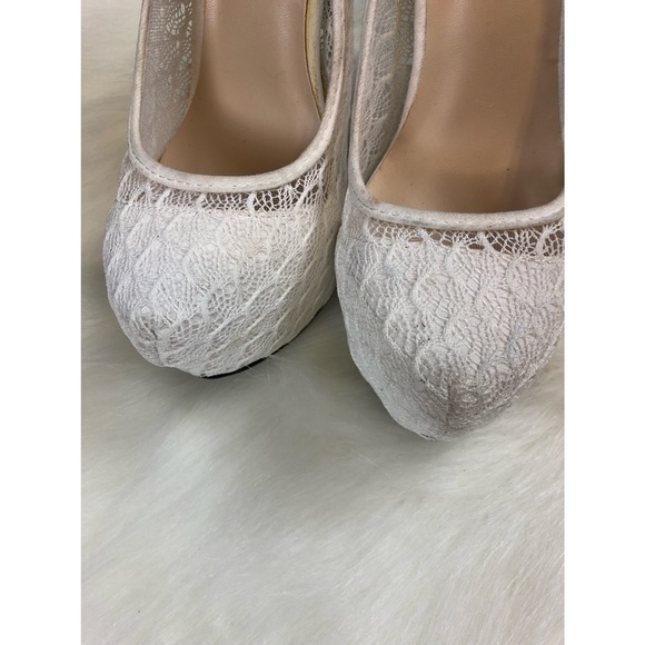 SALE Nwot lace pumps - Picture 3 of 4